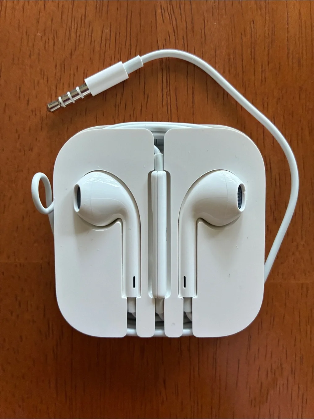 Apple White Earbuds in Clear Storage Case